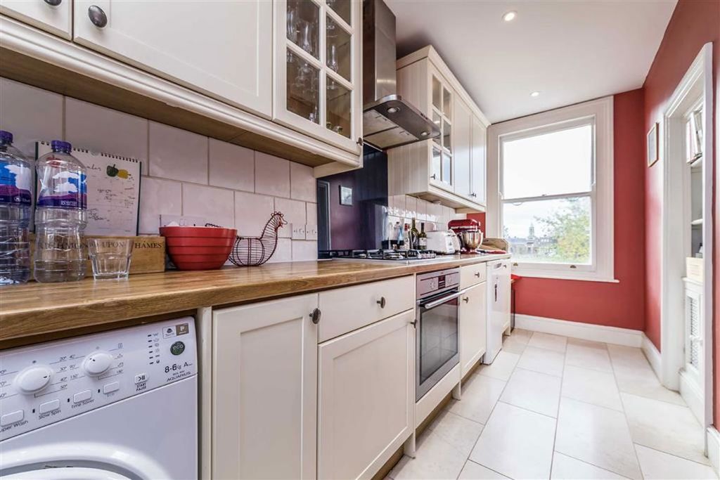 Property photo 3 of 6