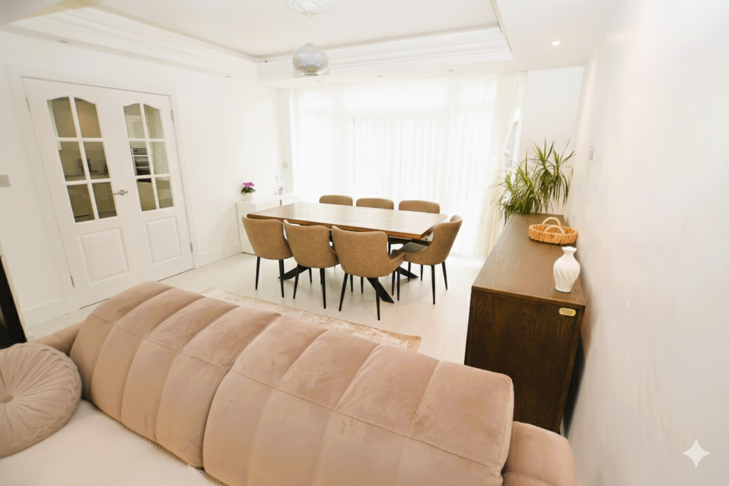 Property photo 2 of 43