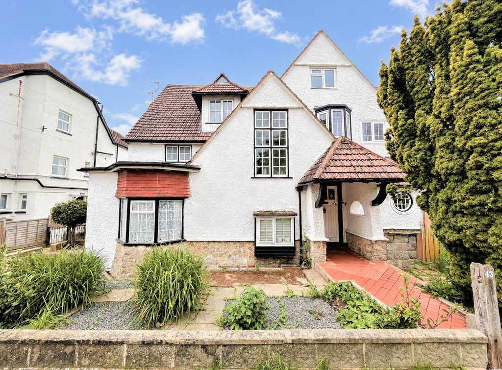 Property photo 1 of 13