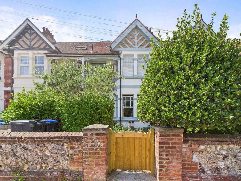 Property photo 1 of 7