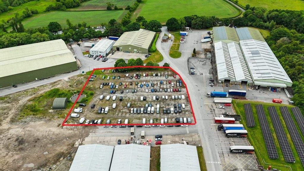 Property photo 2 of 3