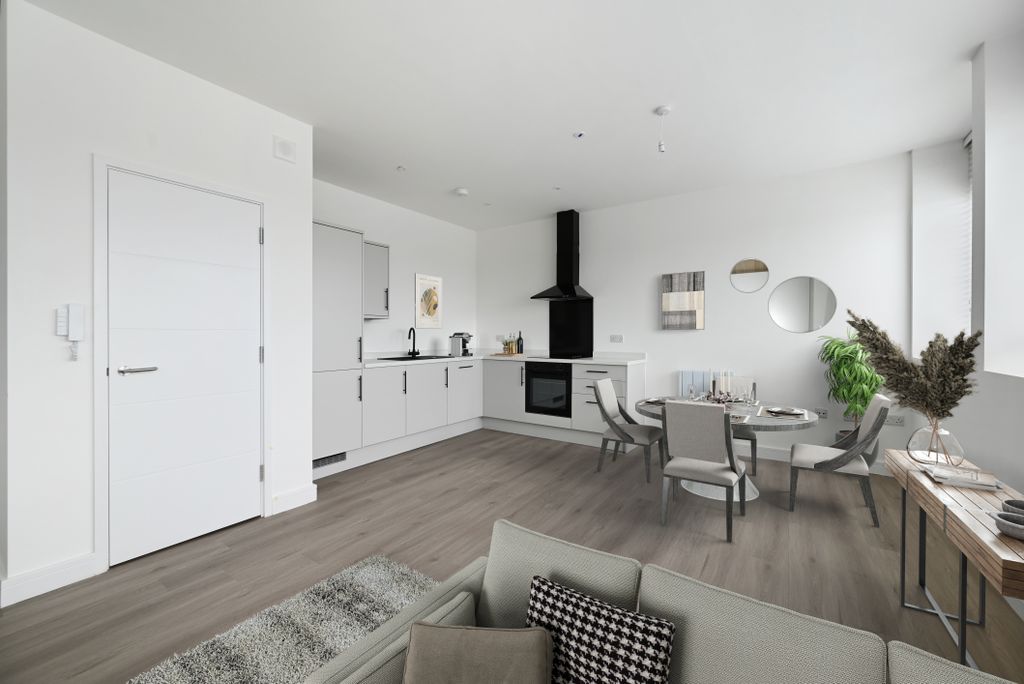 Property photo 3 of 11 Dining Room