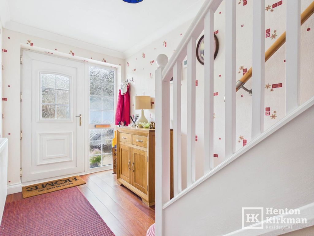 Property photo 2 of 17