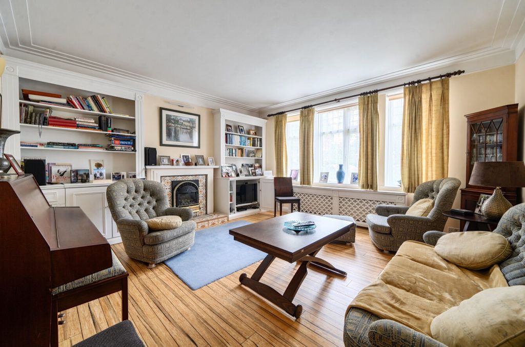 Property photo 2 of 17