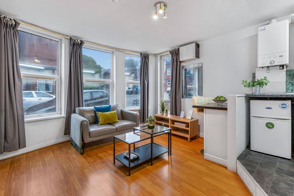 Property photo 2 of 9 Property Photo