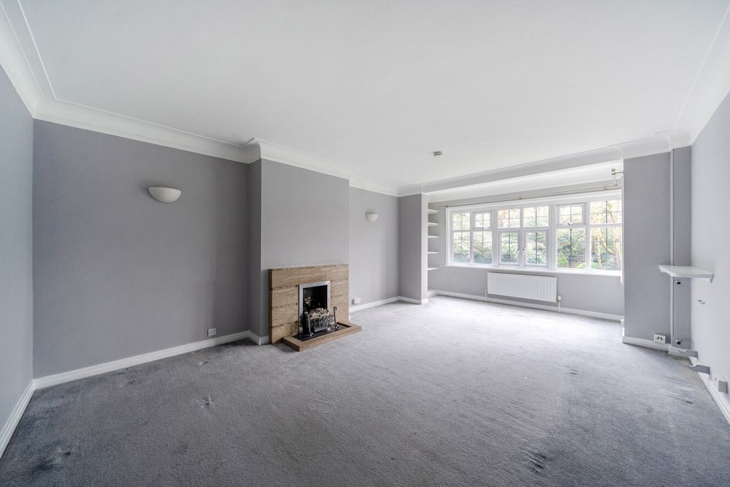 Property photo 2 of 16 1398145-8-6964c90...