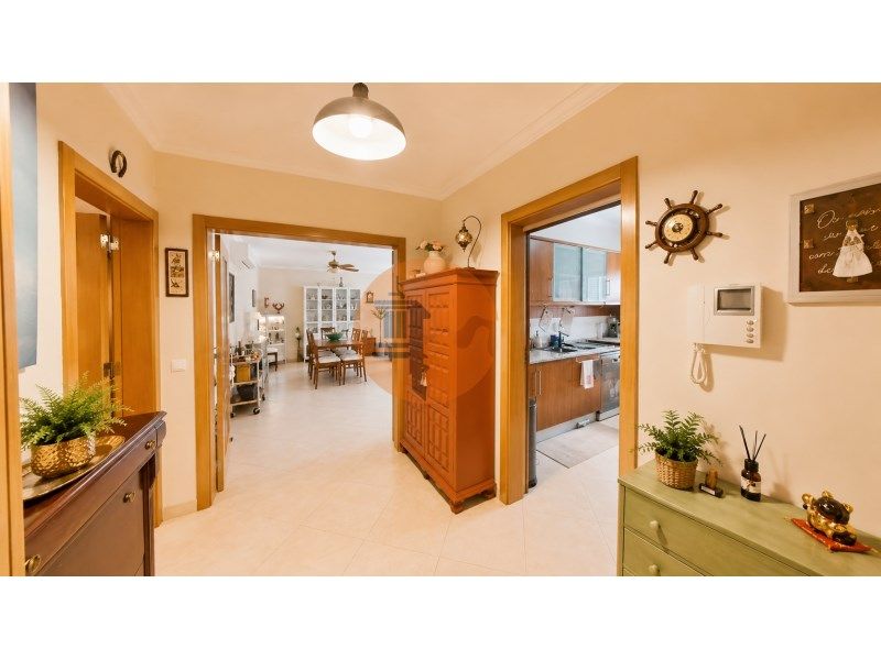 Property photo 2 of 30