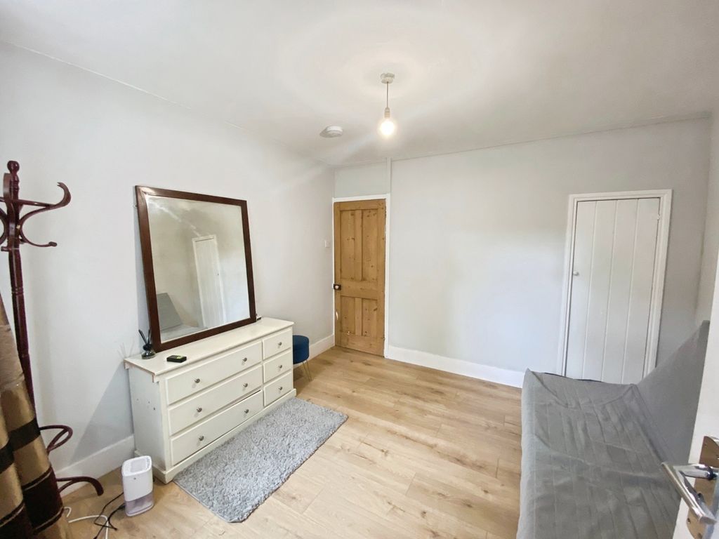 Property photo 2 of 12 Pbox-Img.Jpg