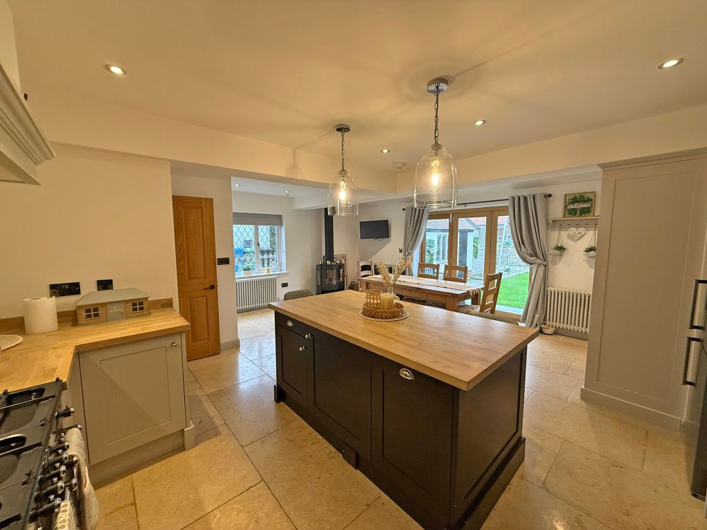 Property photo 2 of 18 Img_5962