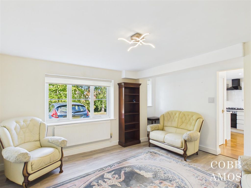 Property photo 3 of 14 Cam03722G0-Pr0151-Still001.Jpg