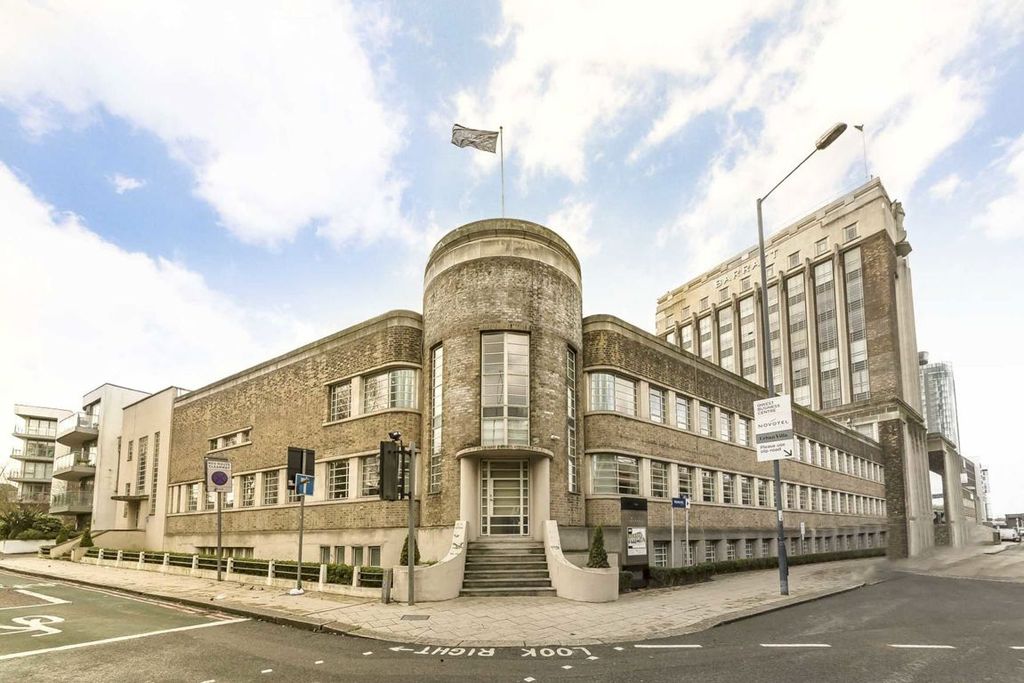 Property photo 1 of 4