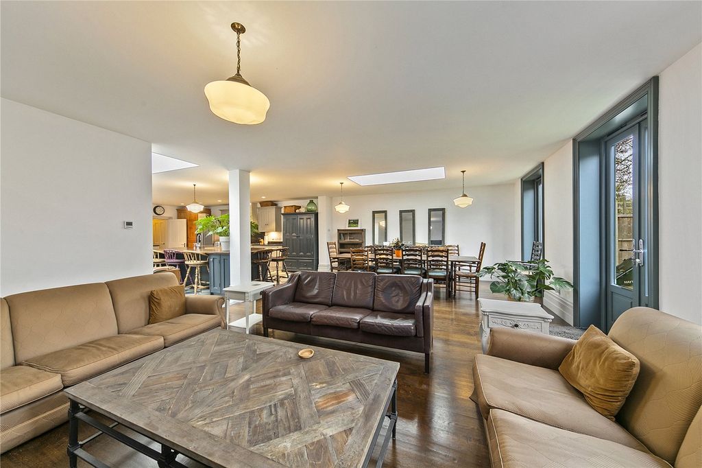 Additional image 4 of 6 bed semi-detached house for saleUxbridge Road, Hampton TW12