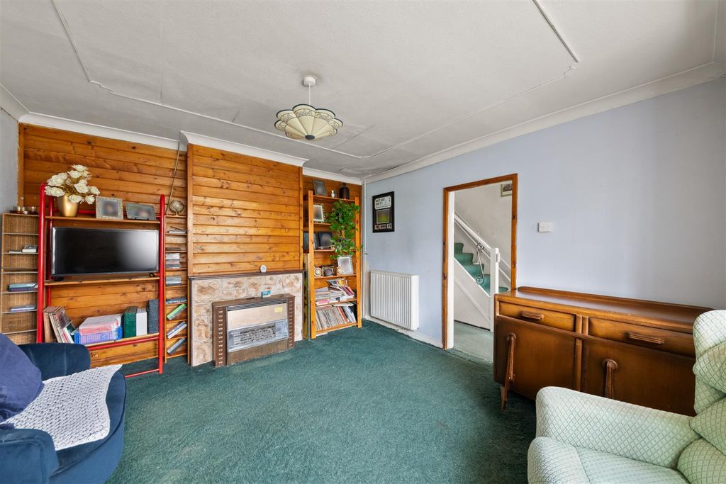 Property photo 2 of 17 2