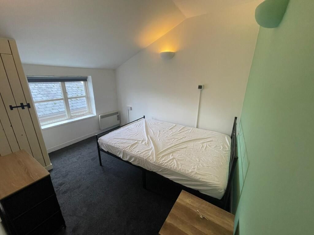 Property photo 1 of 2