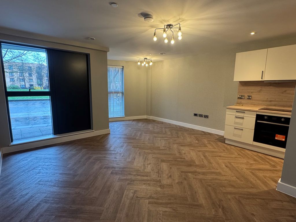 Property photo 3 of 4 Living Room