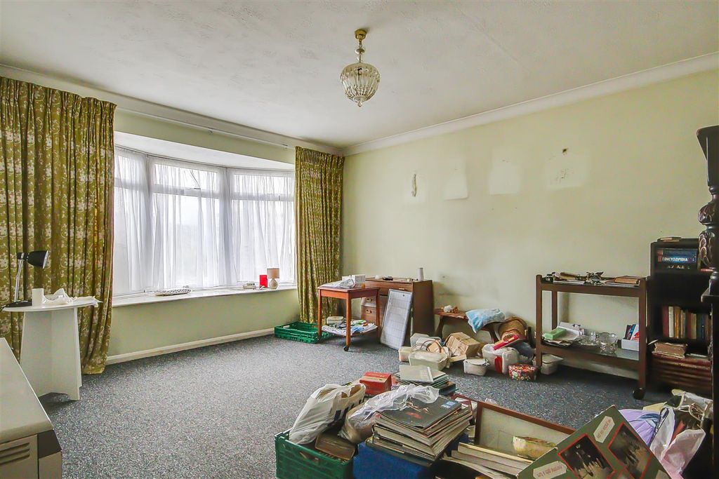 Property photo 3 of 8 Img_0589-Img_0591.Jpg