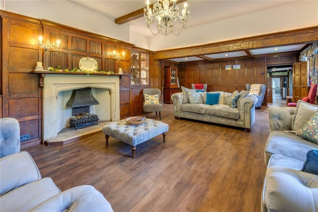 Property photo 3 of 31 Davidson Frost-Wellings, Dfw, Priory House, Sittin