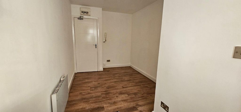 Property photo 3 of 5 Whatsapp Image 2025-12-30 At 13.37.52 (2).Jpeg