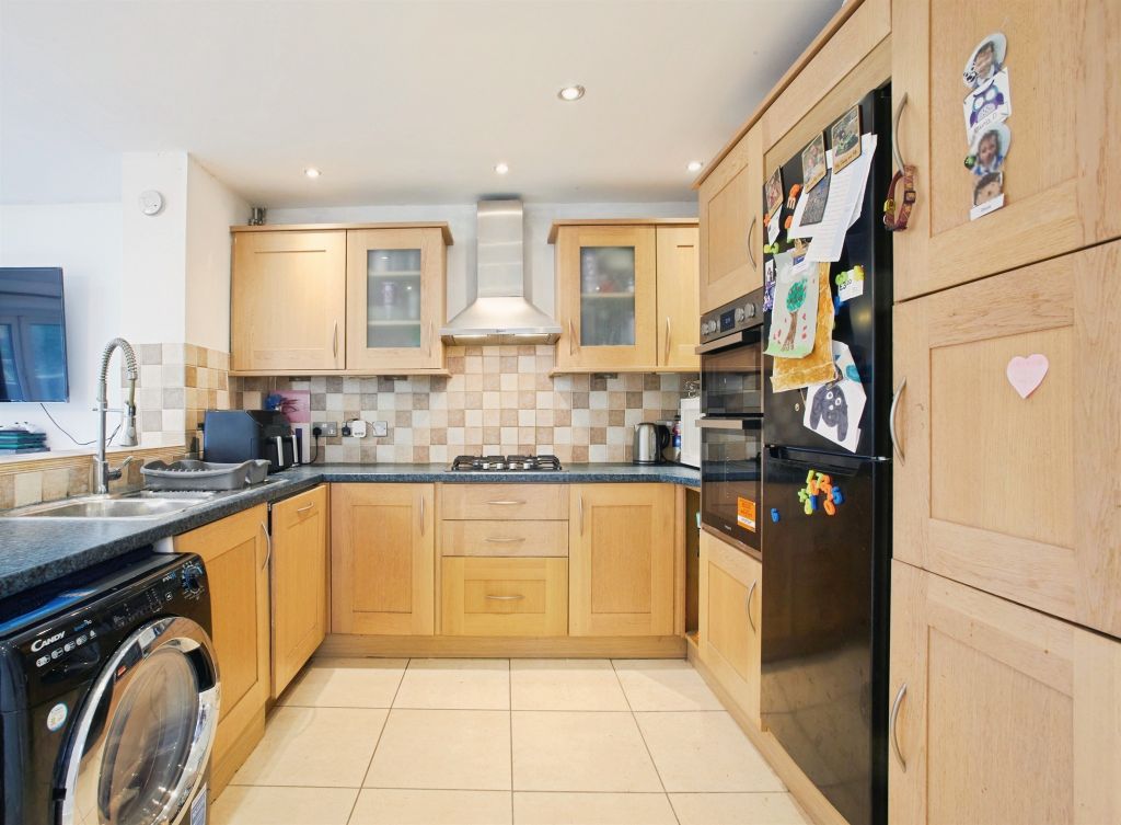 Property photo 2 of 13