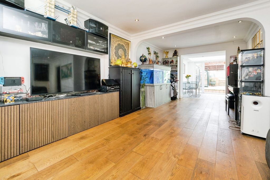 Property photo 3 of 14 Pbox-Img.Jpg