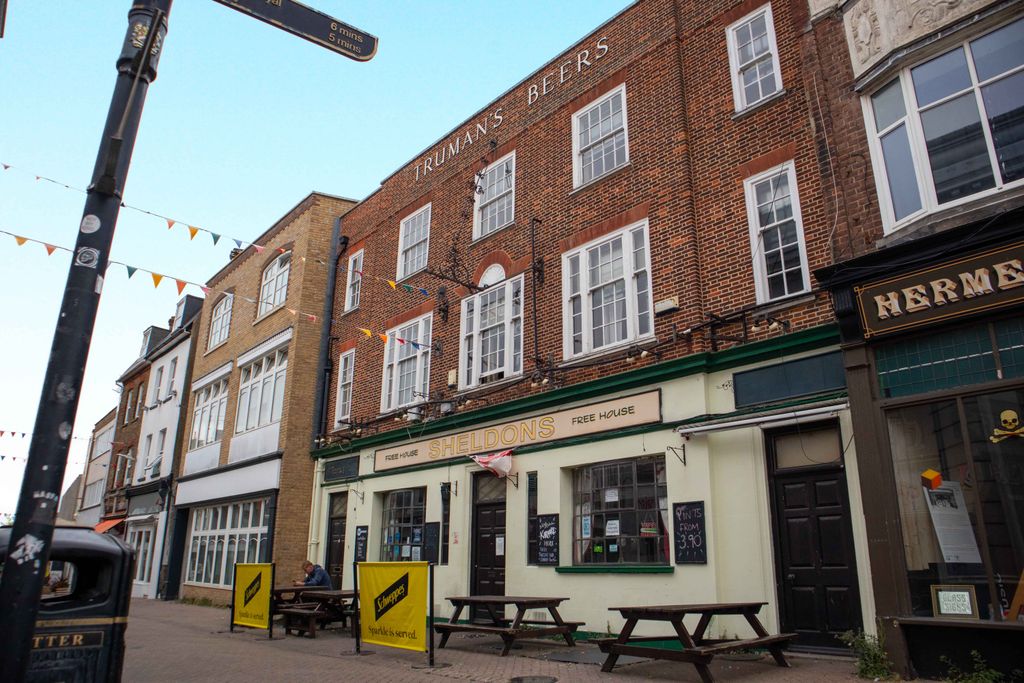 Property photo 1 of 11