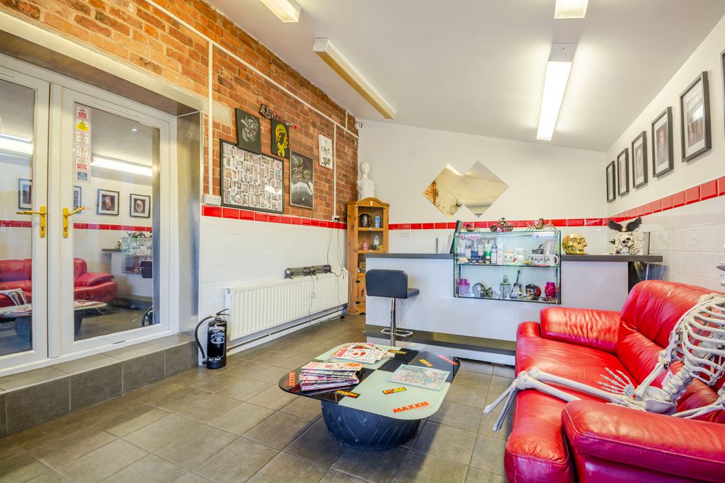 Property photo 3 of 17 Jp-2