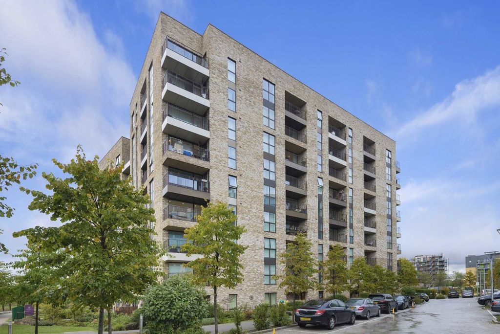 Property photo 1 of 8