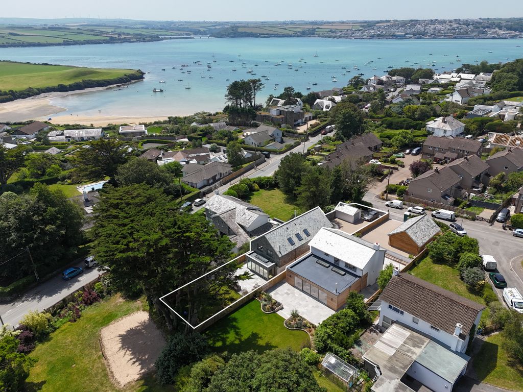 Property photo 1 of 31 Trelaze