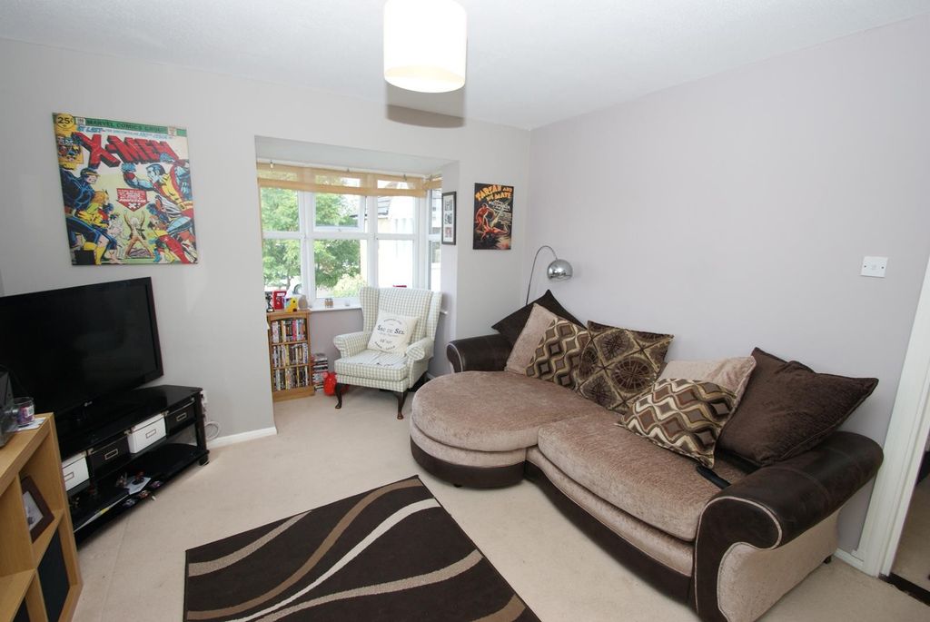 Property photo 3 of 5 Lounge