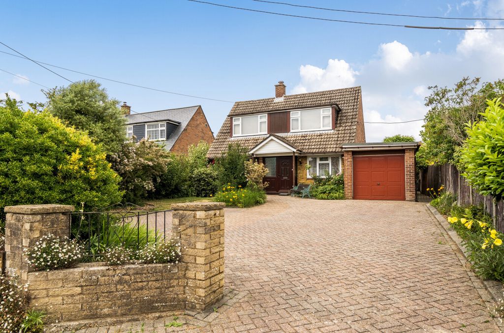 Property photo 1 of 11 1470217-27-6A1Dbf...