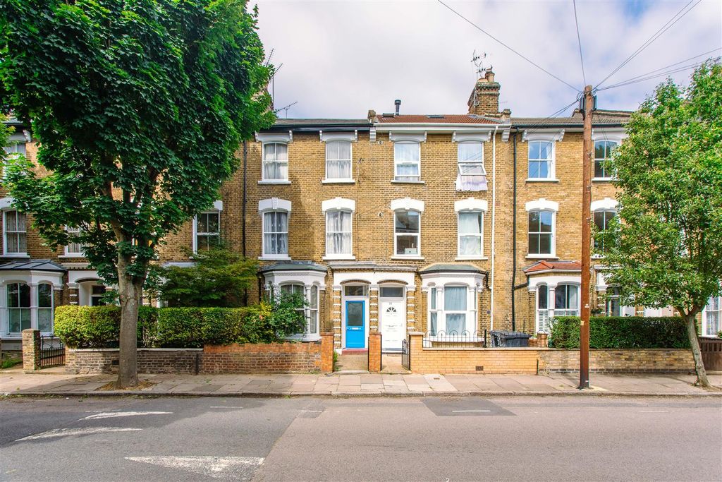 Property photo 1 of 10 Oo_Evershot Road_Davies Davies_15.Jpg