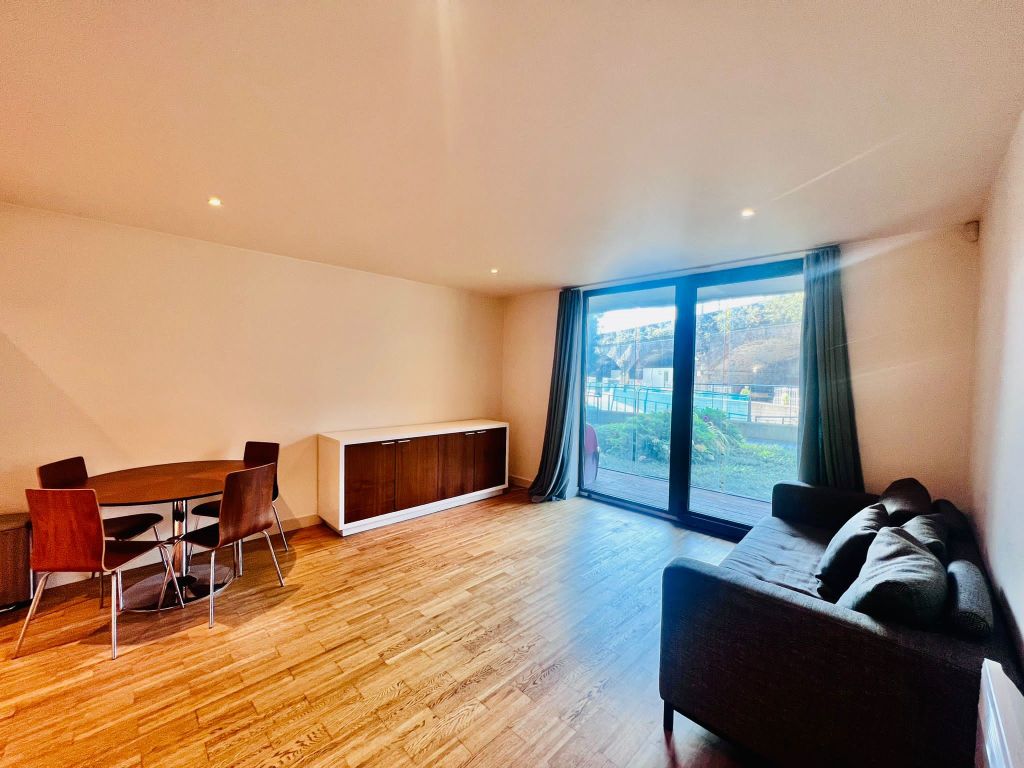 Property photo 3 of 8