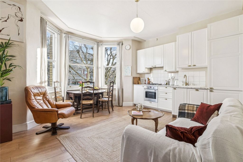 Property photo 2 of 7 Picture No. 04