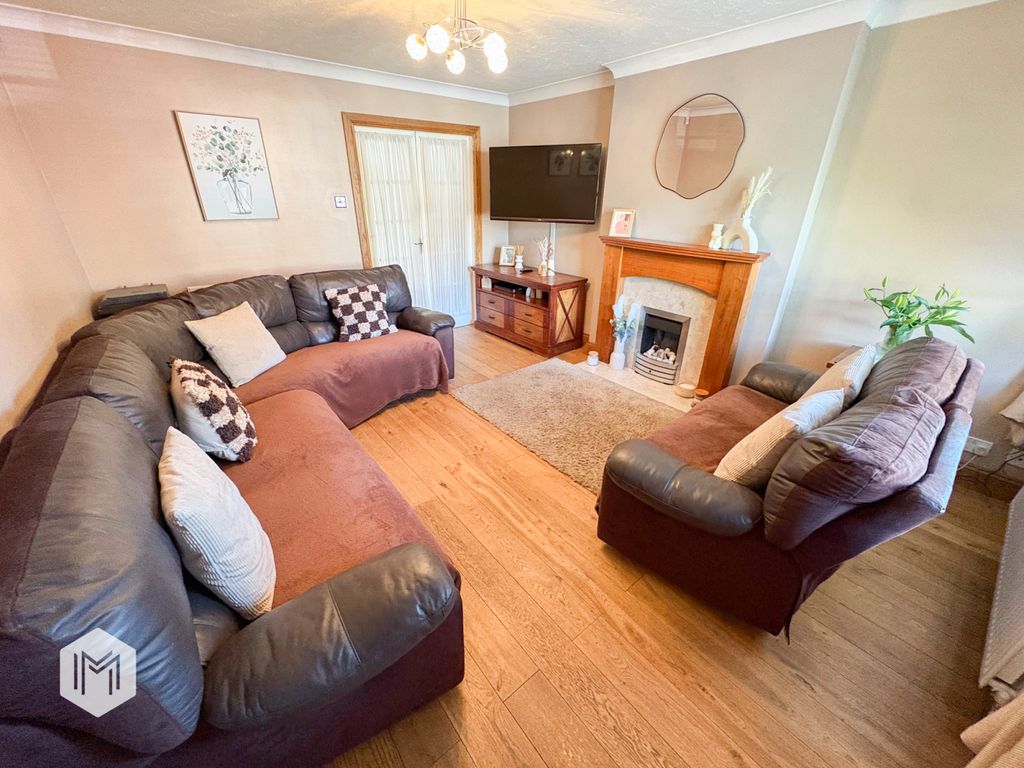 Property photo 2 of 26 Picture No. 13