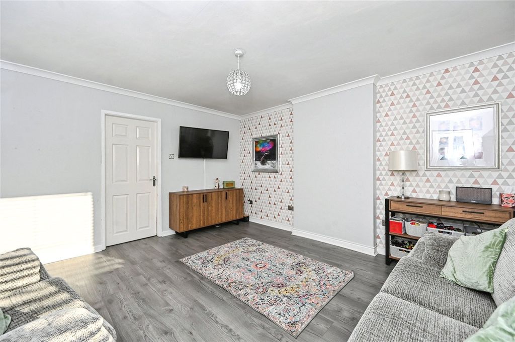 Property photo 3 of 15 Picture No. 13