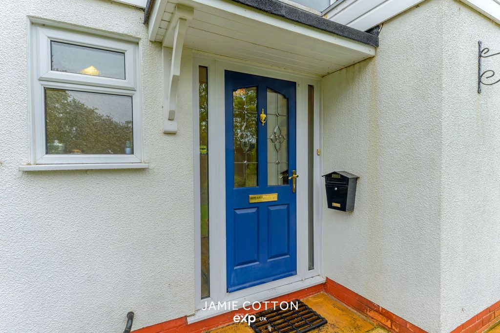 Property photo 2 of 24