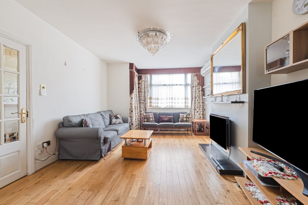 Property photo 2 of 15 Picture No. 08