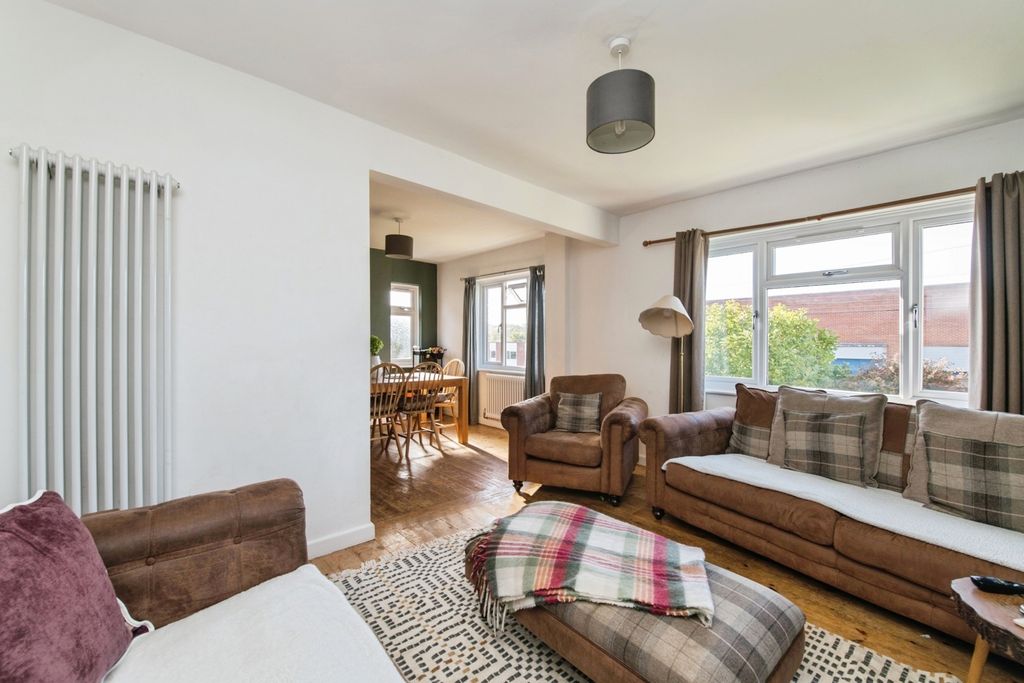 Property photo 2 of 19 Pbox-Img.Jpg
