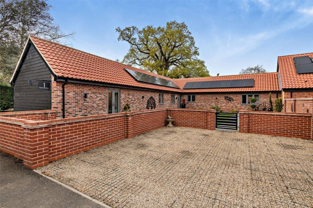 Property photo 1 of 35 Picture No. 11