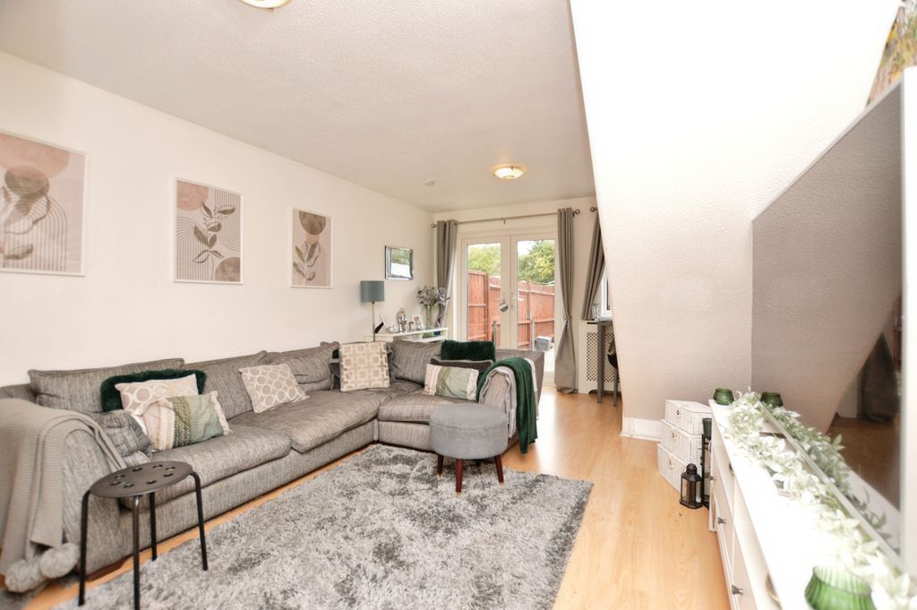 Property photo 3 of 9 A9Eb958A-Dsc_0002