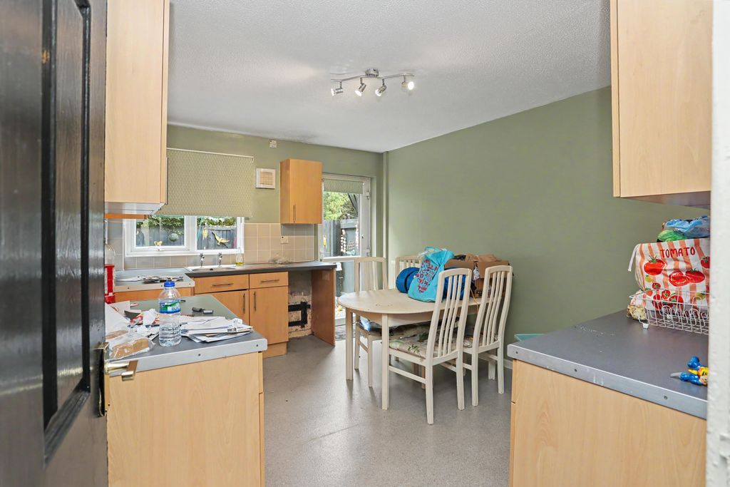 Property photo 2 of 10 9 Miniott Walk, Hemlington, Middlesbrough, Cleveland, Ts8 9Na