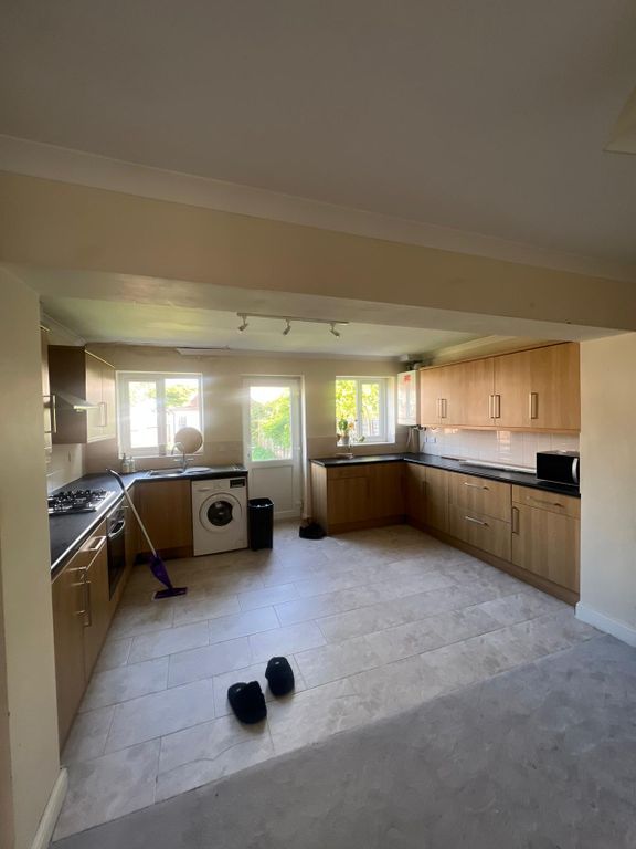 Property photo 3 of 8 Image