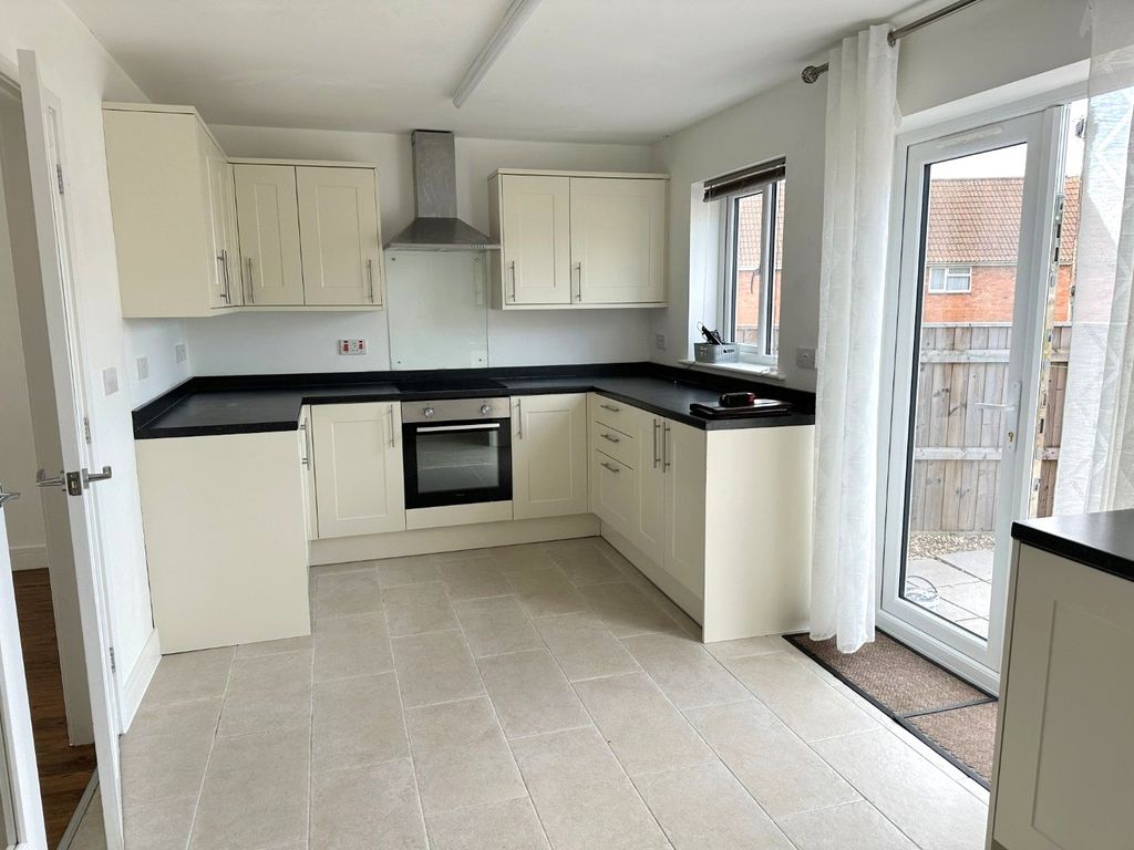 Property photo 2 of 12 Picture No. 03