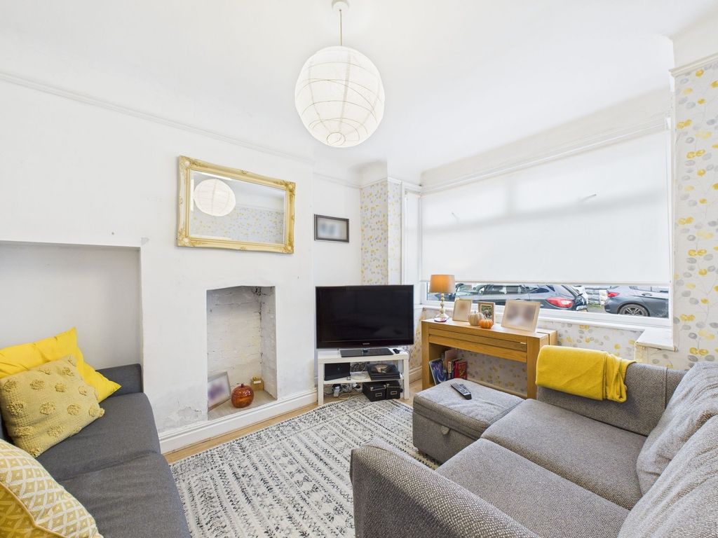 Property photo 3 of 16