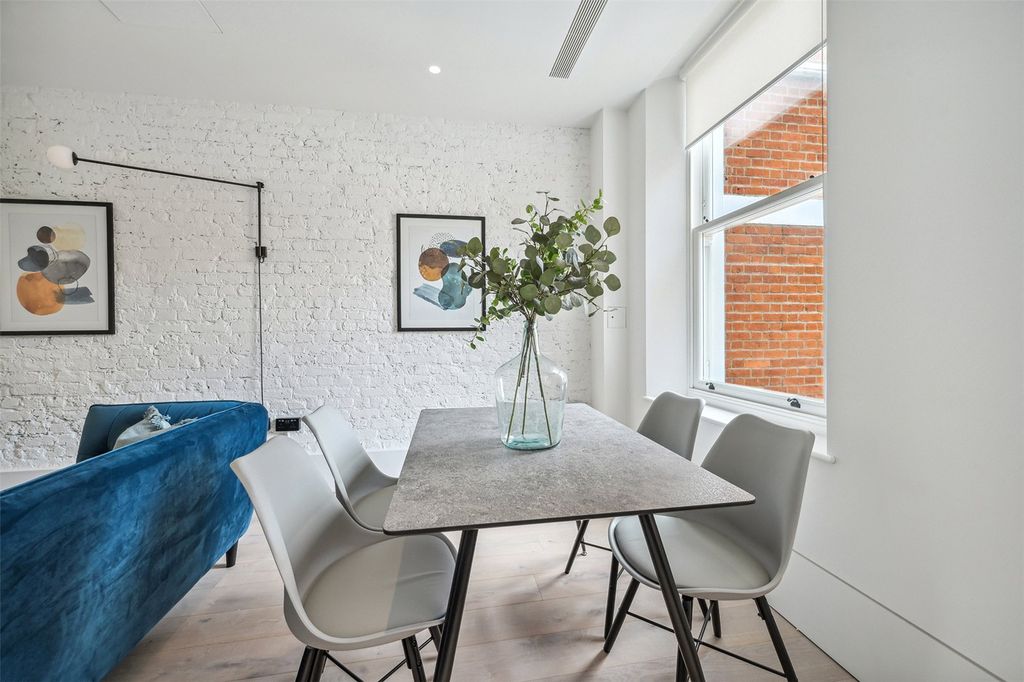 Property photo 3 of 10 Picture 3