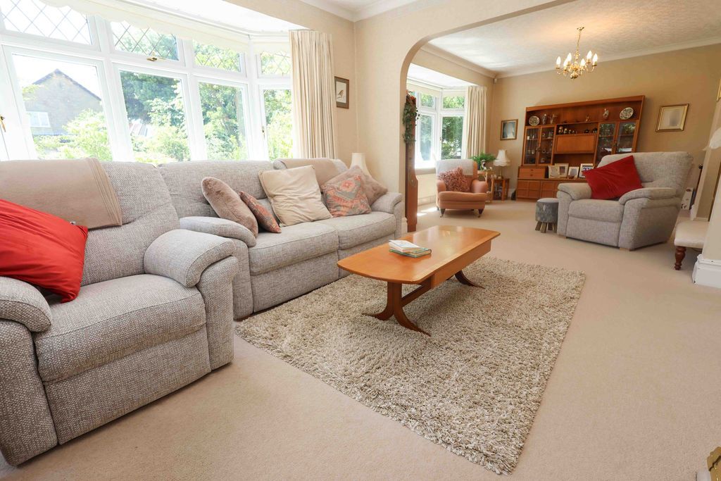 Property photo 2 of 33 Drawing Room