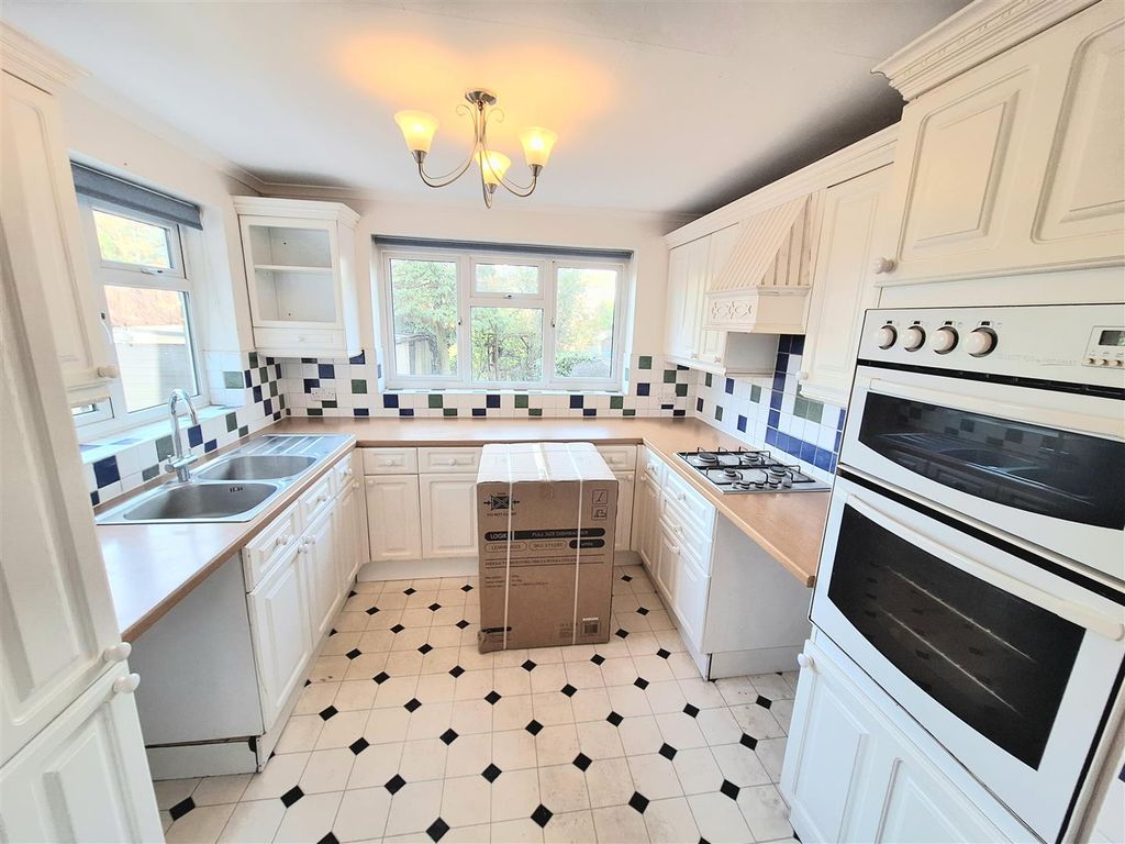 Property photo 3 of 16 20251117_111112.Jpg