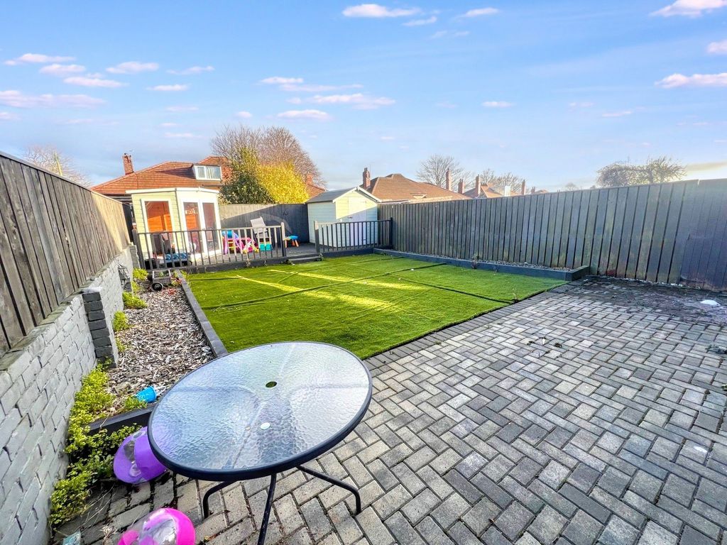 Property photo 3 of 16