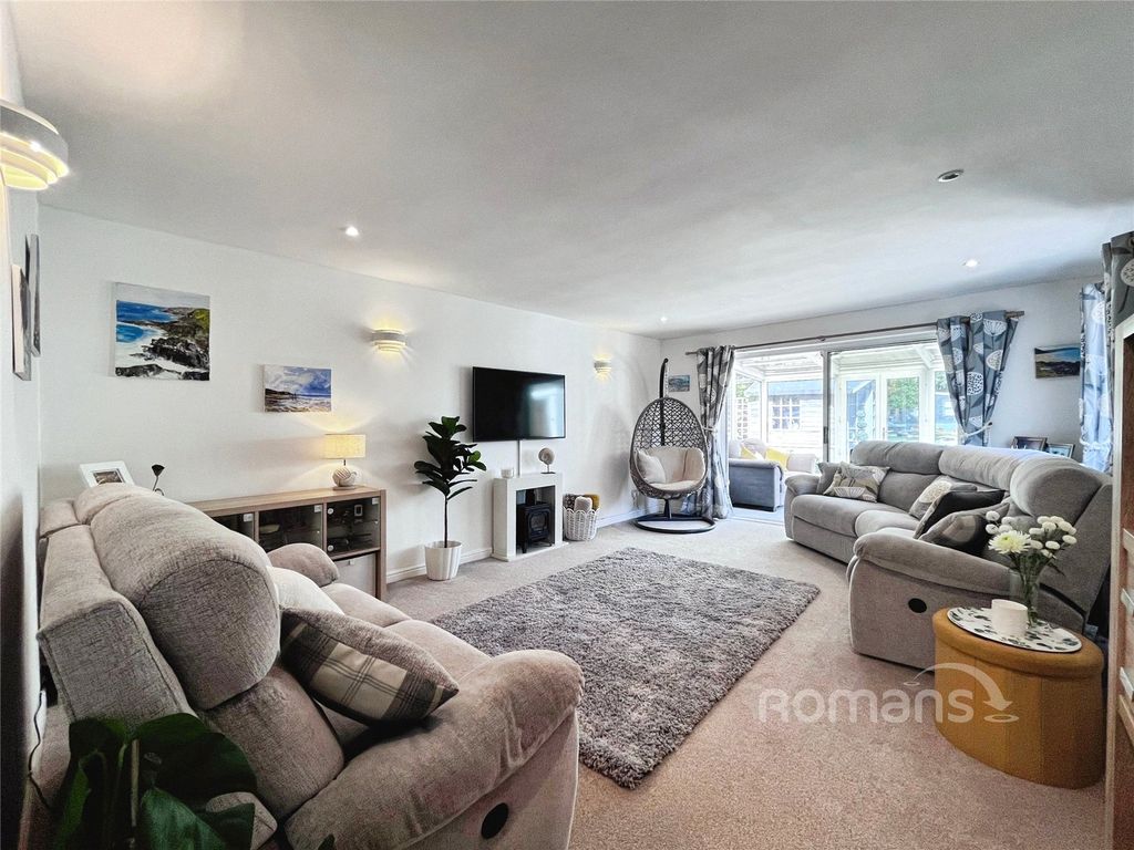 Property photo 3 of 30 Picture No. 08