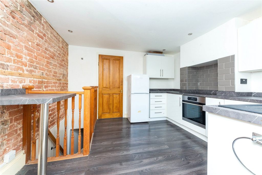 Property photo 3 of 8 Picture No. 03